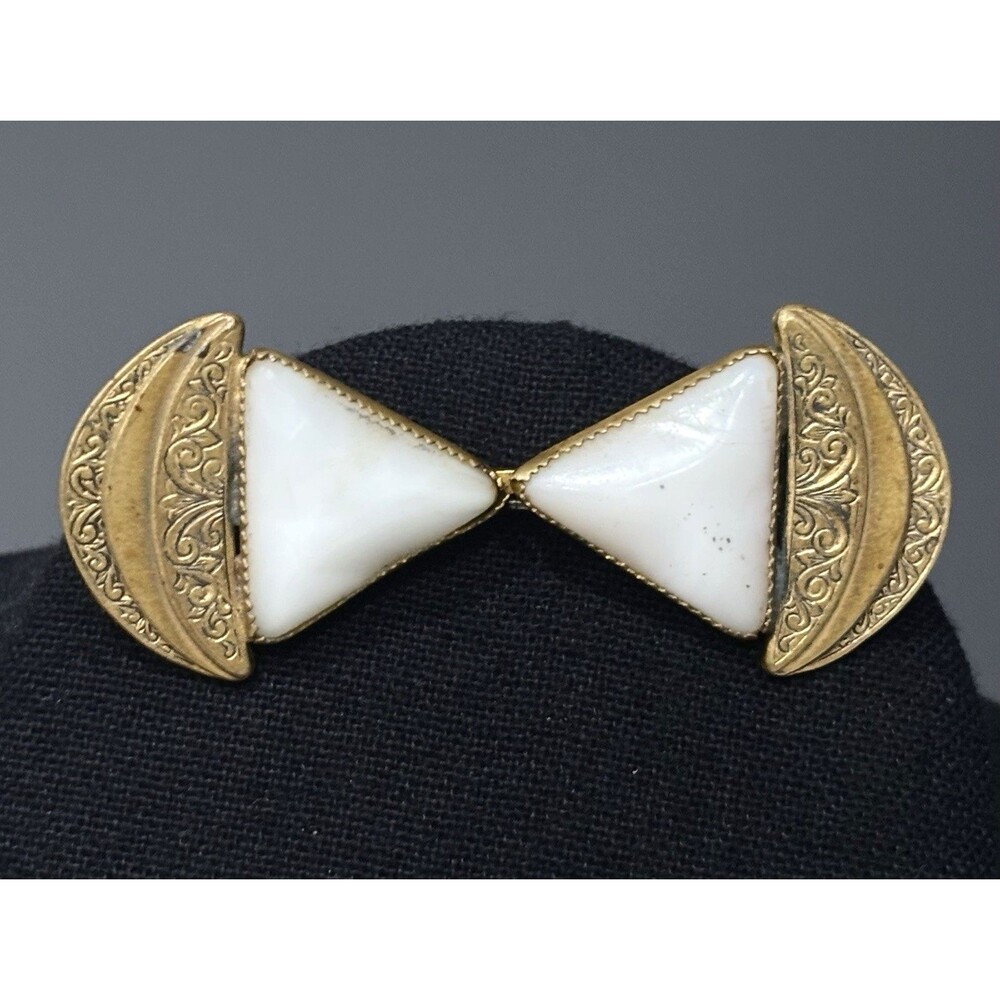 Vintage Gold Tone White Glass Bow Brooch Ornate Scroll C Clasp